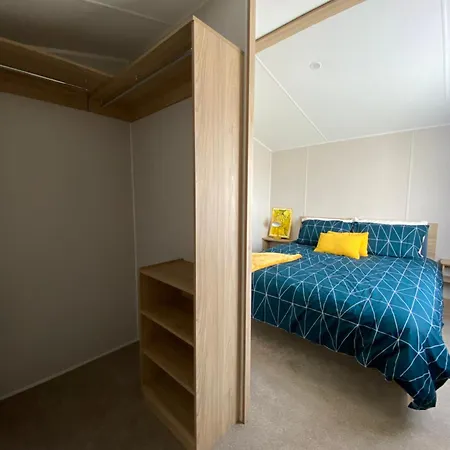 Verbzen Holiday Caravan At St Osyth Beach, Clacton-On-Sea By Verb Holidays Saint Osyth Exterior foto