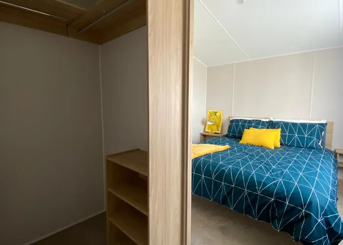 Verbzen Holiday Caravan At St Osyth Beach, Clacton-On-Sea By Verb Holidays