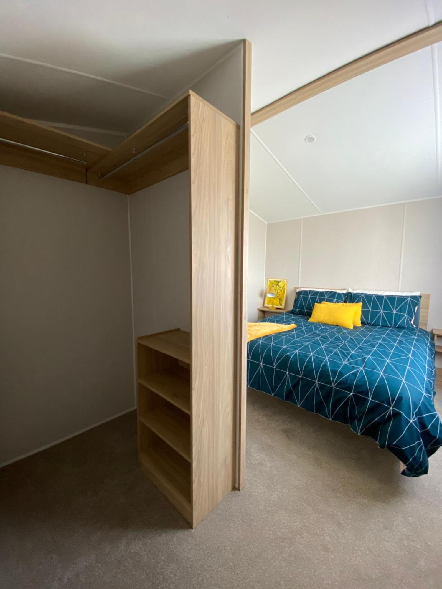 Verbzen Caravan At St Osyth Beach, Clacton-on-sea By Verb Holidays