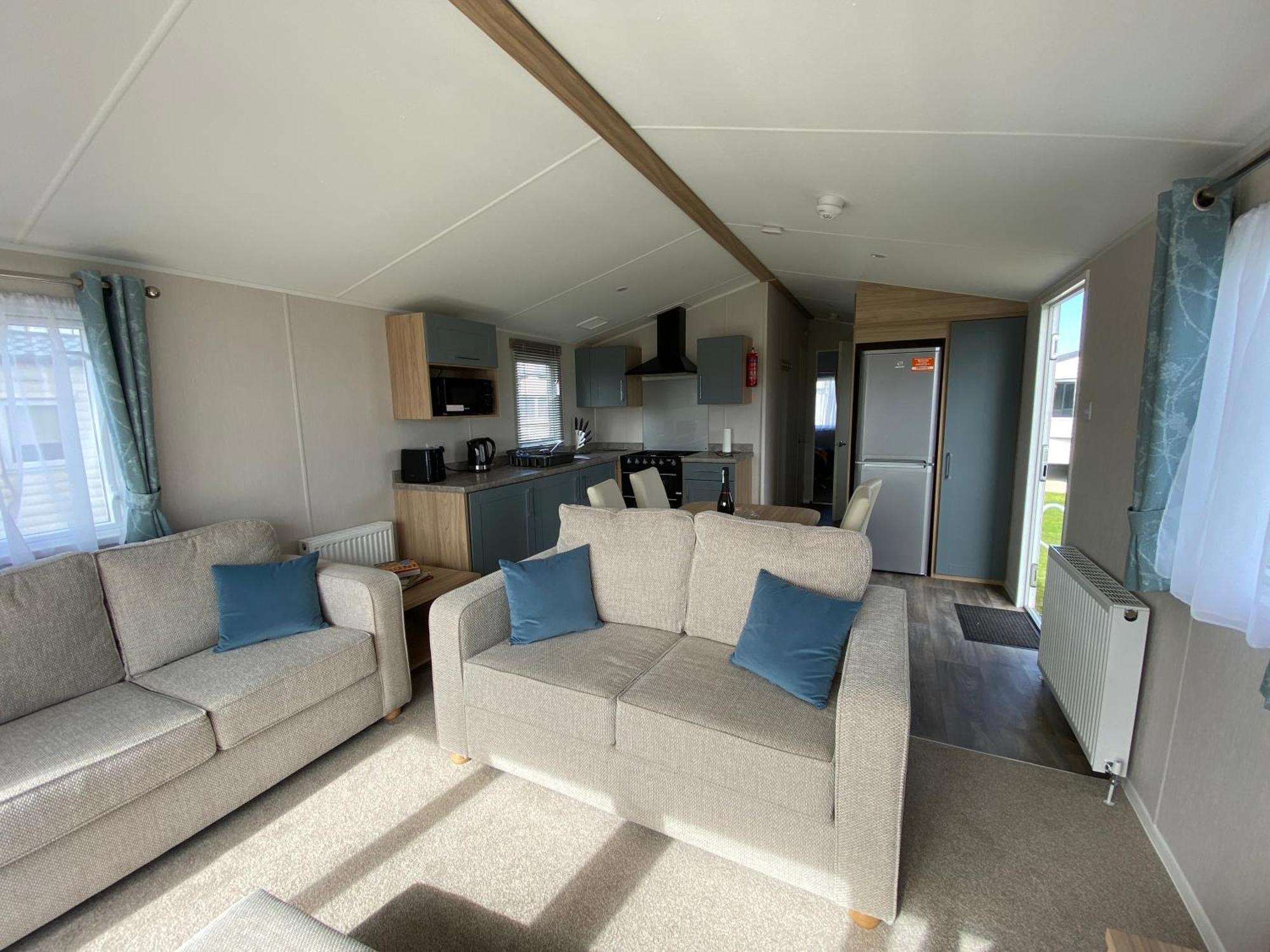 Verbzen Caravan At St Osyth Beach, Clacton-on-sea By Verb Holidays Holiday home *